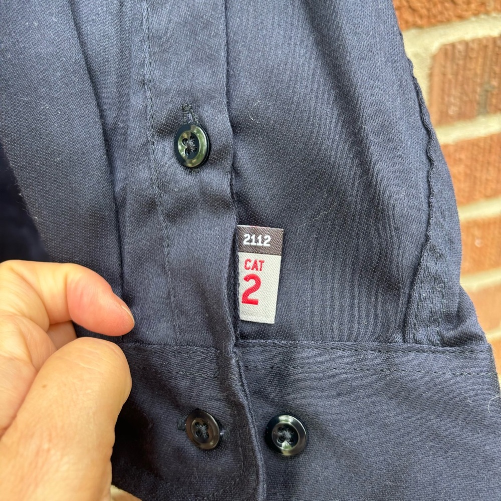 Carhartt NWT embroidered Dark Blue Flame Resistant Lightweight Twill Shirt XL - Picture 4 of 11
